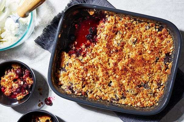 6 of our favorite crisps and crumbles to take advantage of summer’s best fruit