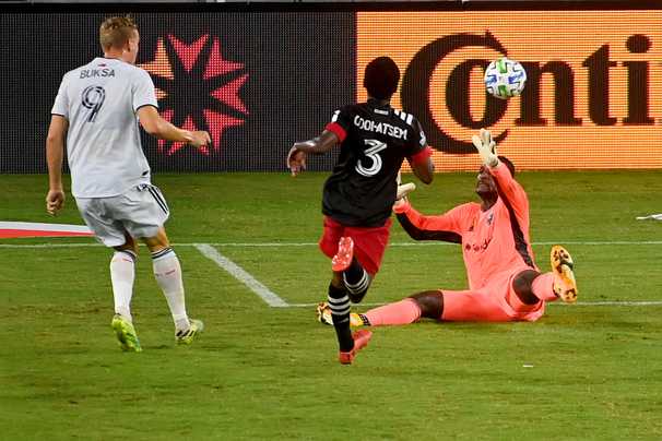 D.C. United shows signs of life, but the result is familiar in a loss to New England