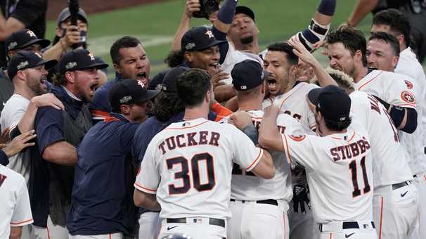 Carlos Correa keeps Astros alive, hits walk-off blast in ninth to force Game 6