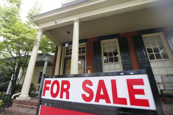 Mortgage rates stay steady amid economic and political turmoil