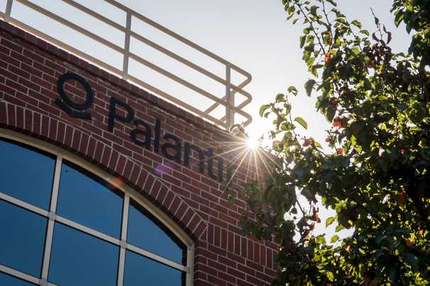 Palantir goes public at $10 per share, ending 16 years of privately held secrecy