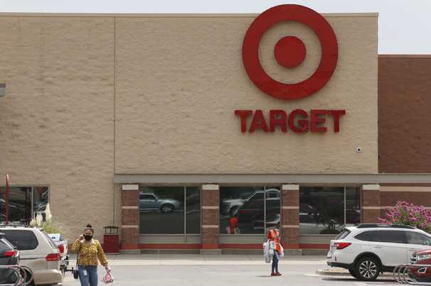 Target shoppers can now make reservations to avoid holiday crowds