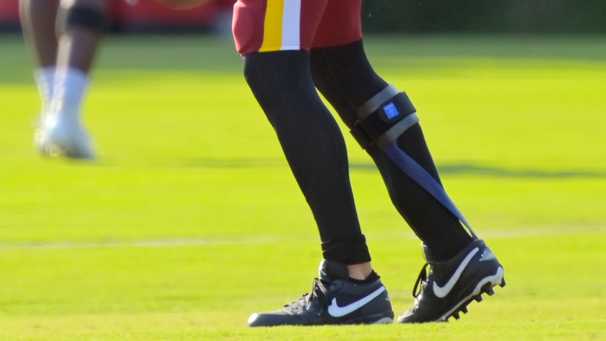 The leg brace that allows Alex Smith to play football