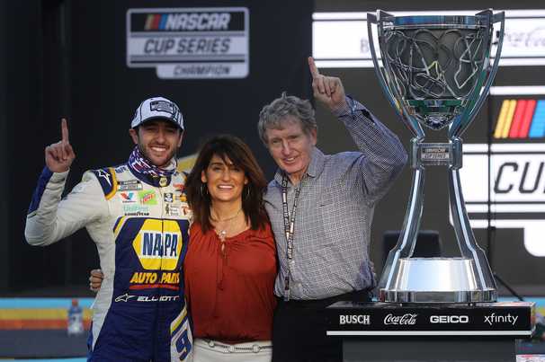 Chase Elliott wins first Cup Series title, joins father Bill as NASCAR champion