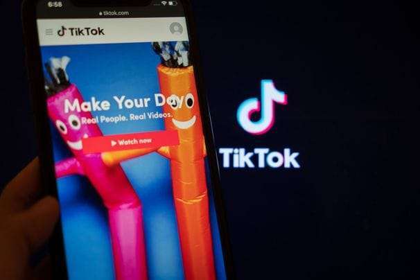TikTok asks U.S. court to slow forced sale with deadline approaching
