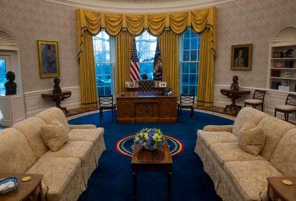A look inside Biden’s Oval Office