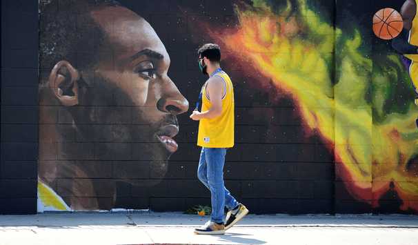 A year after Kobe Bryant’s death, the mourning and misery continue