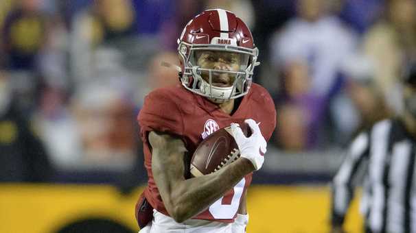 Alabama’s DeVonta Smith becomes first wide receiver to win the Heisman Trophy in 29 years
