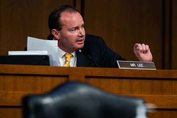 Mike Lee loves federalism — just not for D.C.