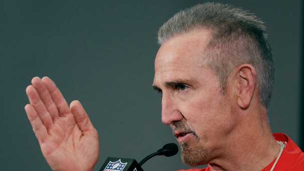 Steve Spagnuolo’s defense frustrated Tom Brady in a Super Bowl. They’ll meet up again Sunday.