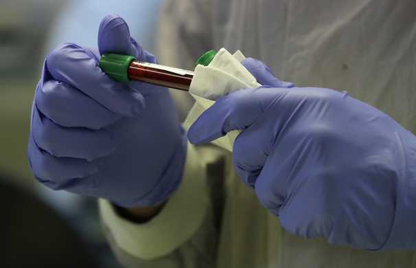 U.K. gets approval to infect healthy volunteers in world’s first coronavirus ‘challenge trial’