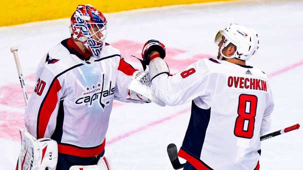 Alex Ovechkin, forever at home in his office, scores twice as the Capitals dump the Flyers