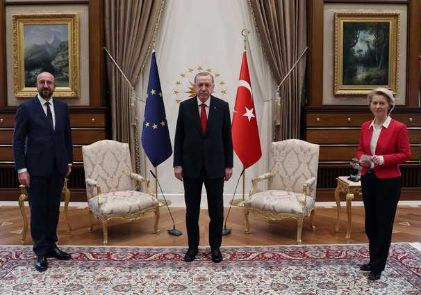Turkey’s leader met two E.U. presidents. The woman among them didn’t get a chair.