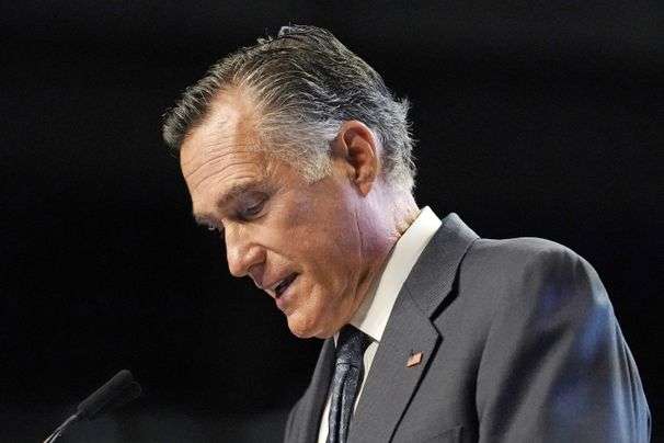Romney booed at Utah GOP convention before failed vote to censure him
