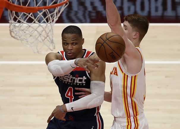 Russell Westbrook sets triple-double record, but Wizards fall at Atlanta
