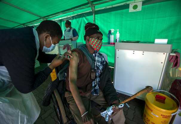 Covid-19 live updates: G-7 should shoulder cost of vaccinating low-income countries, say former leaders