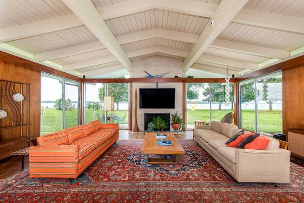 A mid-century modern masterpiece in St. Michaels, Md., lists for $3 million