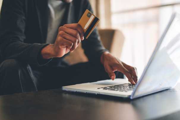 Carrying business expenses on personal credit cards: Pros and cons