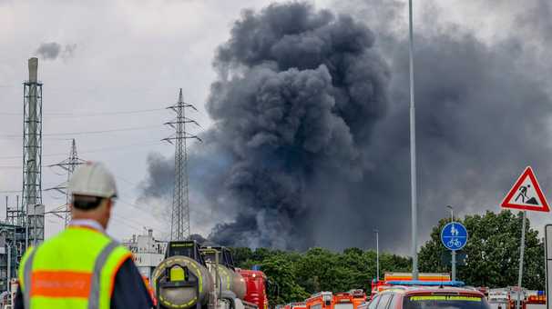 Explosion at chemical park shakes German city, kills 1