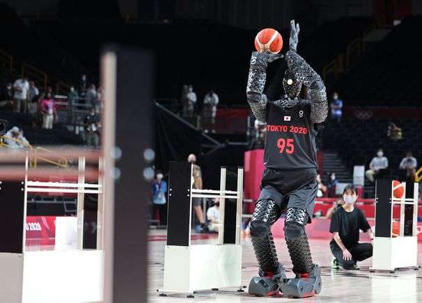Toyota’s basketball robot stuns at the Tokyo Olympics with its flick of the wrist