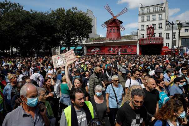 Vaccine passes in Europe spur the pandemic’s second wave of protests