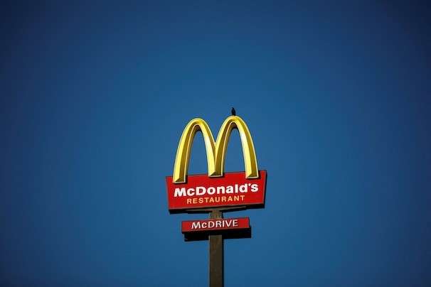 Billionaire investor Carl Icahn takes on McDonald’s over pig welfare