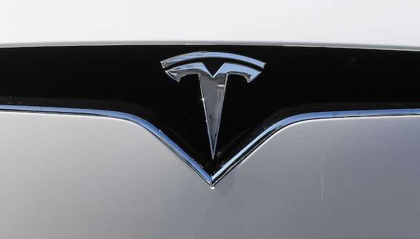 Tesla ‘phantom braking’ issue is focus of federal safety probe after owners bombard government website with complaints