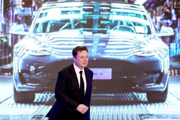 Tesla receives SEC subpoena over Elon Musk’s tweets and faces potential racial discrimination suit