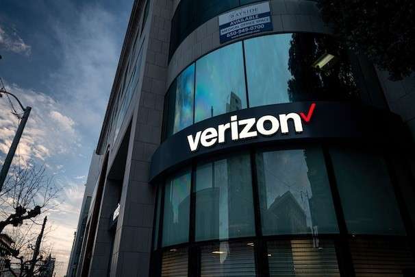 Verizon sees phone outages across U.S. East Coast