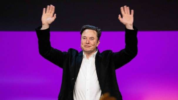 Elon Musk signals with $46.5 billion he’s serious about buying Twitter