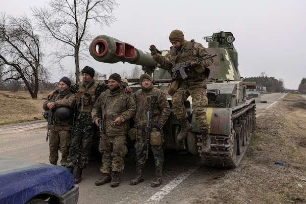Looming ground battle is crucial phase in Ukraine, U.S. officials say
