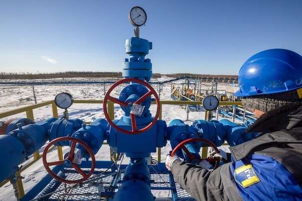 Russia cuts off gas to Poland, Bulgaria, stoking tensions with E.U.
