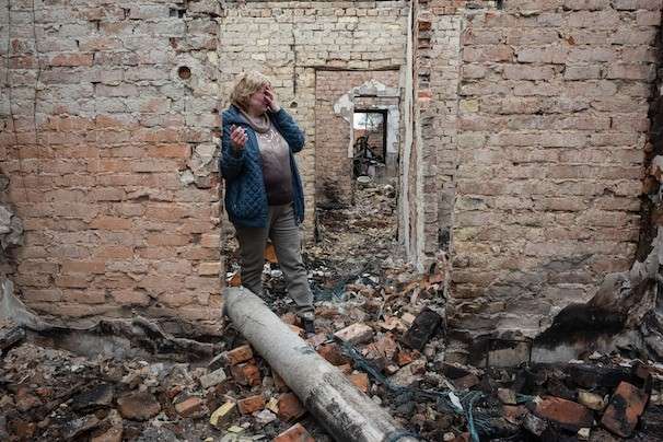 U.S. restarts diplomatic activity inside Ukraine and pledges more aid