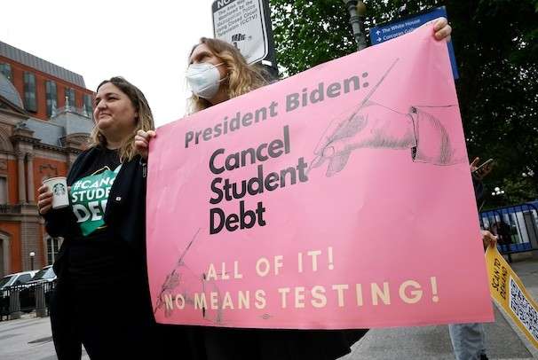 Biden plunges into the risky politics of student loan debt