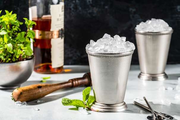 How to make a classic mint julep — and 2 refreshing variations