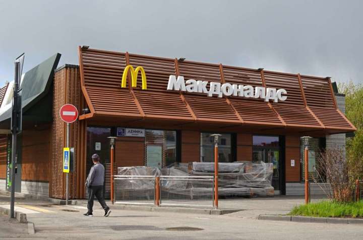 In leaving Russia, McDonald’s dismantles a 30-year relationship