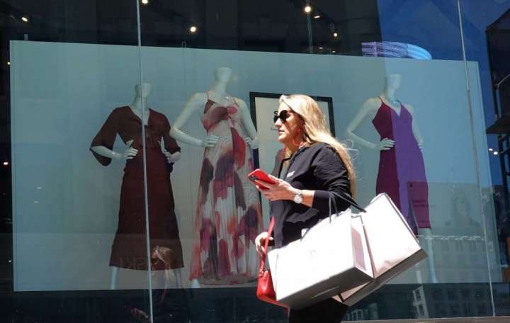 Retail sales pop 0.9 percent in April, a sign consumers still eager to spend