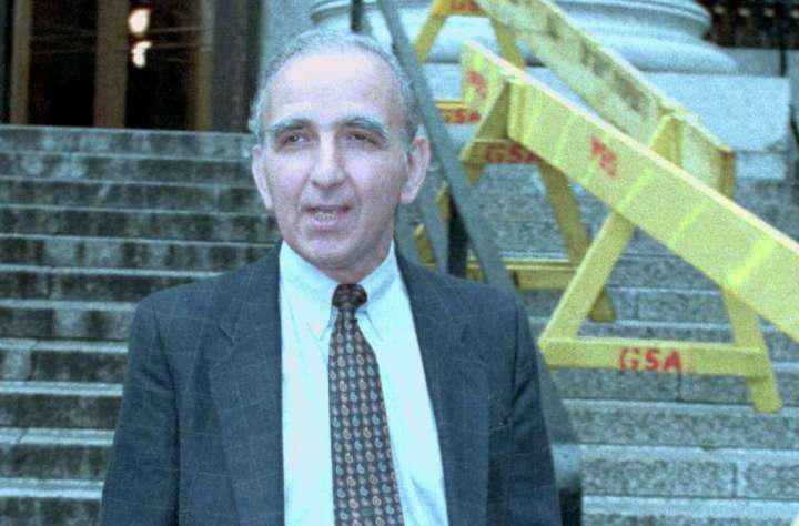 E. Robert Wallach, lawyer in 1980s Wedtech scandal, dies at 88