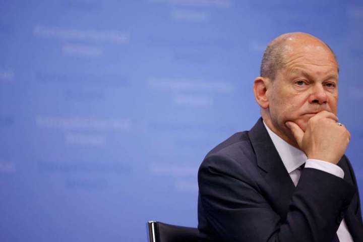 Embattled Scholz, hosting first major summit, tries to prove mettle