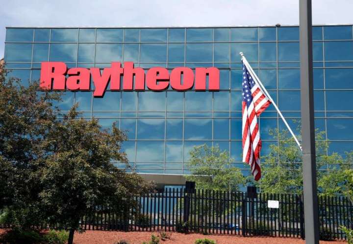 Raytheon says it will move its headquarters to Arlington