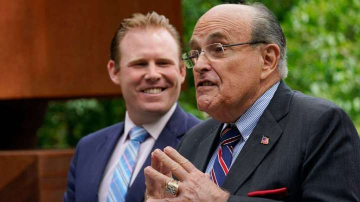 Rudy Giuliani gets caught in another lie — at a supermarket