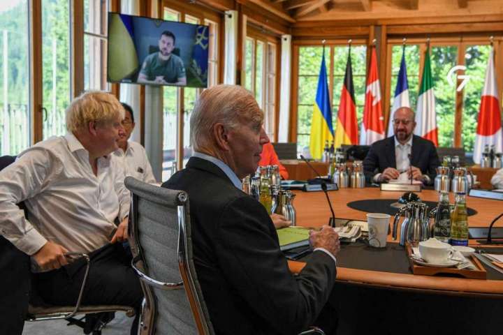 Russia-Ukraine war live updates: Zelensky addresses G-7 leaders; Russia defaults on foreign debt