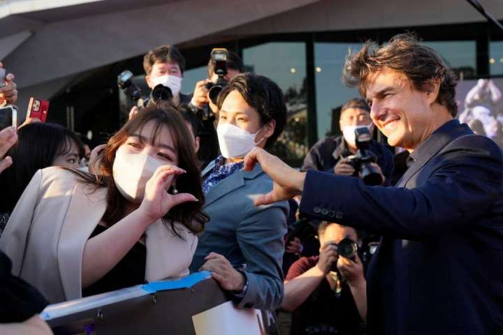 Tom Cruise in Japan? Okay. Ordinary tourists in Japan? Not okay.