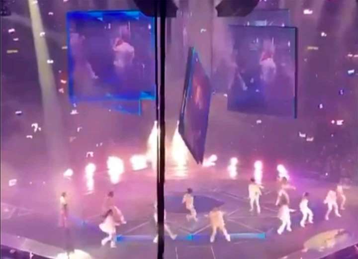 Giant screen falls at concert of Hong Kong boy band Mirror, injuring 2