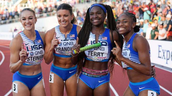 In 4×100 relays, U.S. women pull off upset, men settle for silver