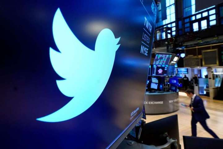 Twitter shares plunge as it braces for messy legal battle with Elon Musk
