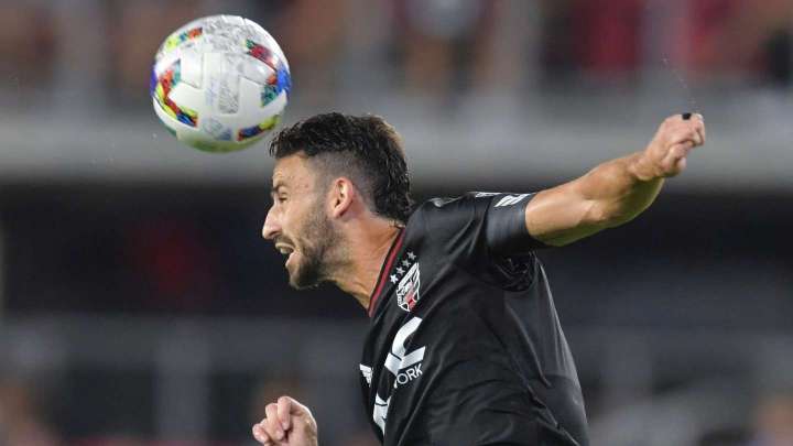 D.C. United’s resistance wanes after Steven Birnbaum’s red card in loss to LAFC