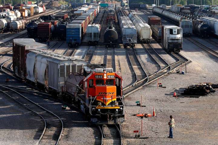 Freight rail strike threatens supply chains, prompting White House planning