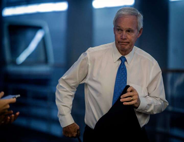 Ron Johnson flips on gay marriage bill after saying he saw ‘no reason to oppose it’