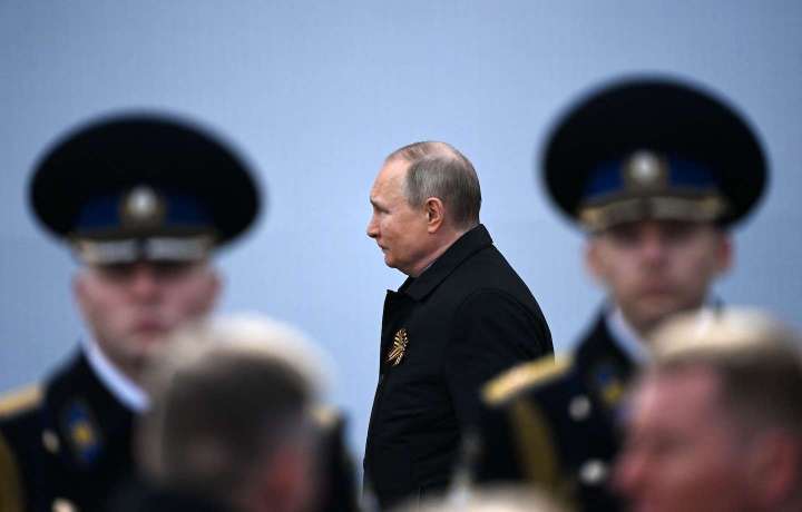 As Ukraine war falters, Russians ask a risky question: Could Putin fall?